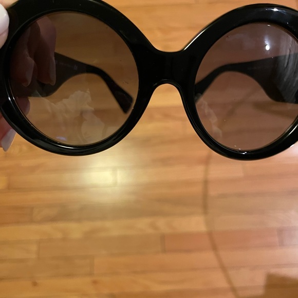 Authentic Versace sunglasses size 54 hardly worn…. - Picture 7 of 13